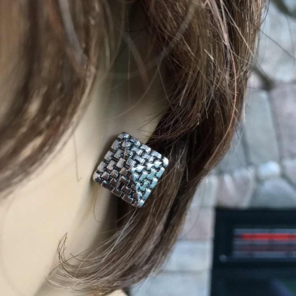Silver Earrings - Picture 2 of 7
